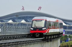 中国当前最快的磁浮列车一小时跑多少公里？